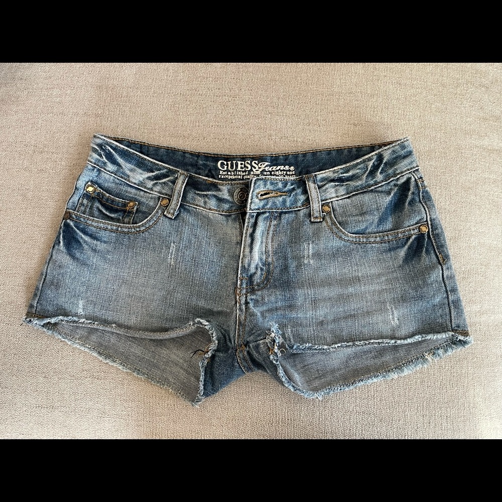 Guess Jean shorts 27
